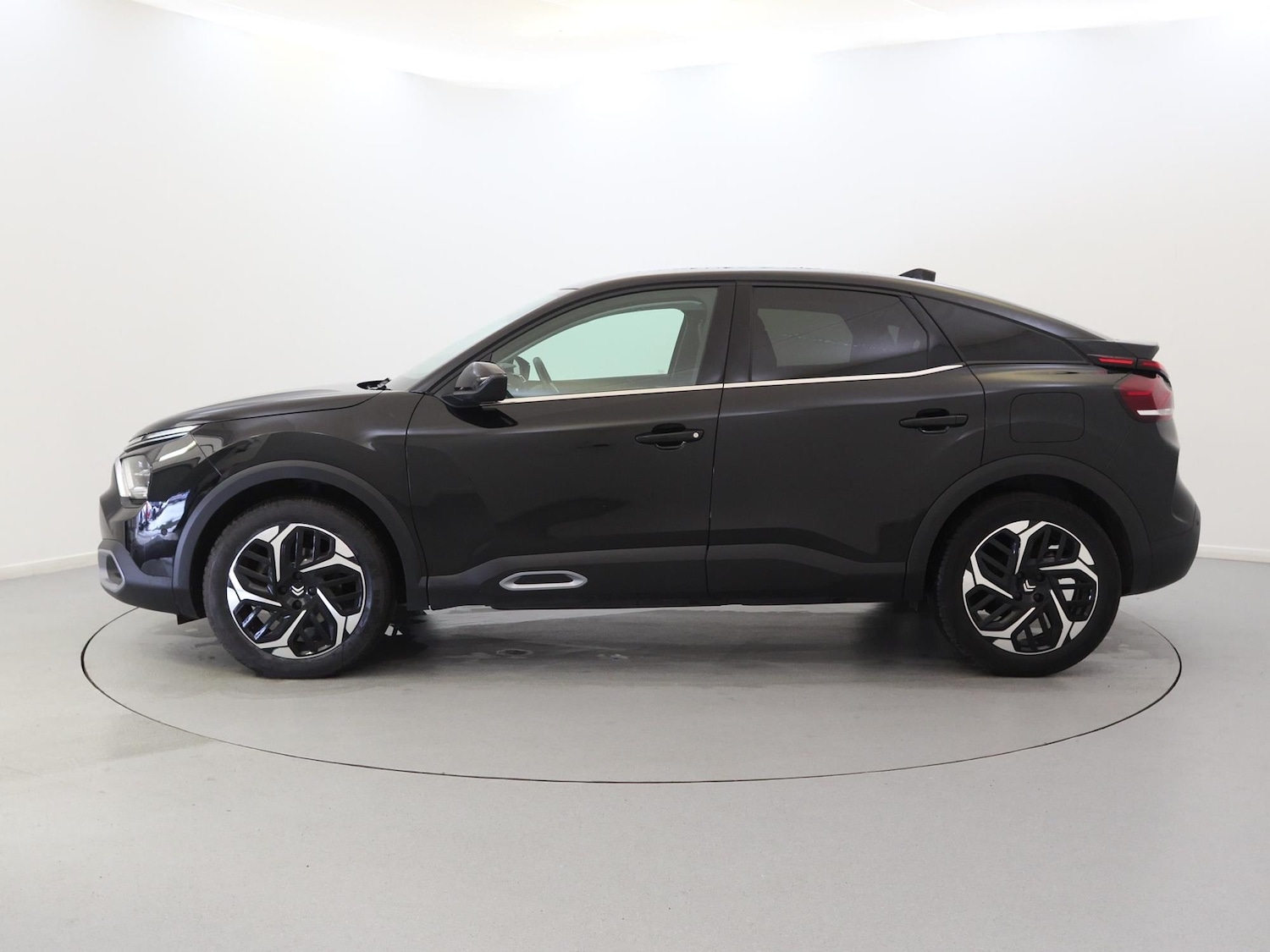 Used Citroen C4 2023 for sale - 75541746: Photo 4