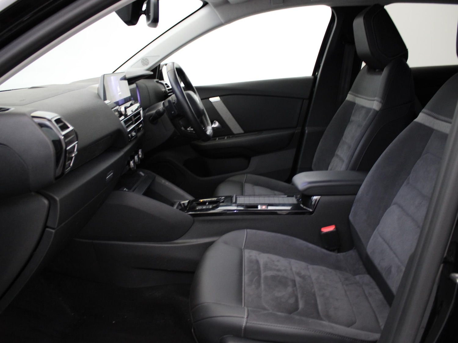 Used Citroen C4 2023 for sale - 75541746: Photo 9