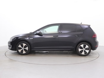 Used Volkswagen Golf 2020 for sale - 77240056: Photo