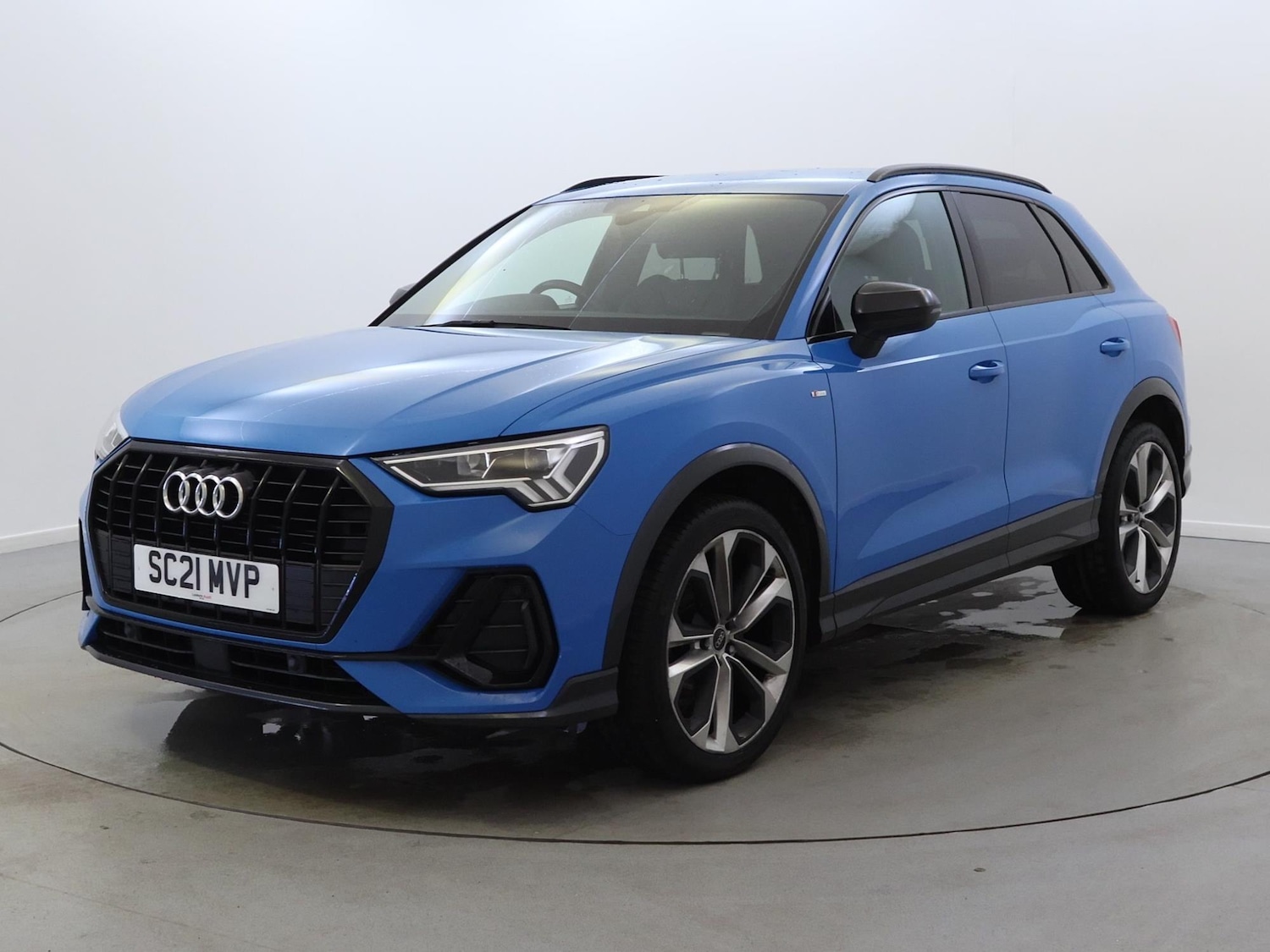 Used Audi Q3 2021 for sale - 76442651: Photo 3