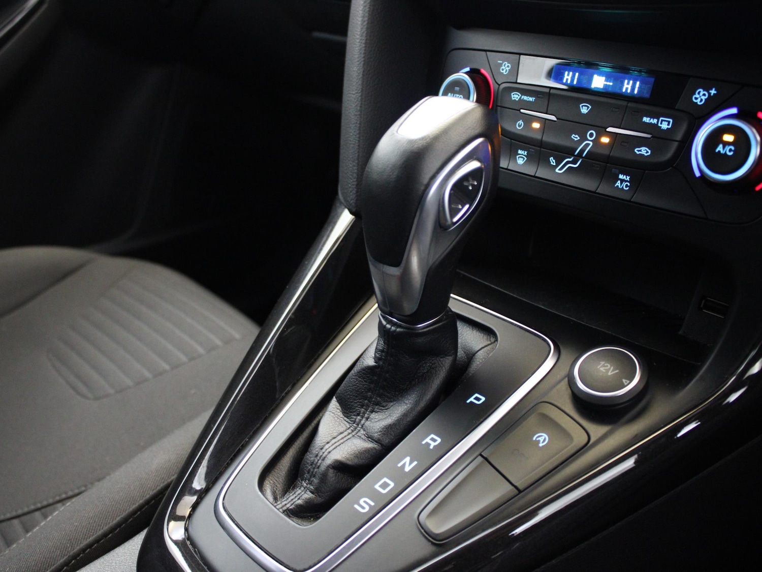 Used Ford Focus 2017 for sale - 76442660: Photo 24