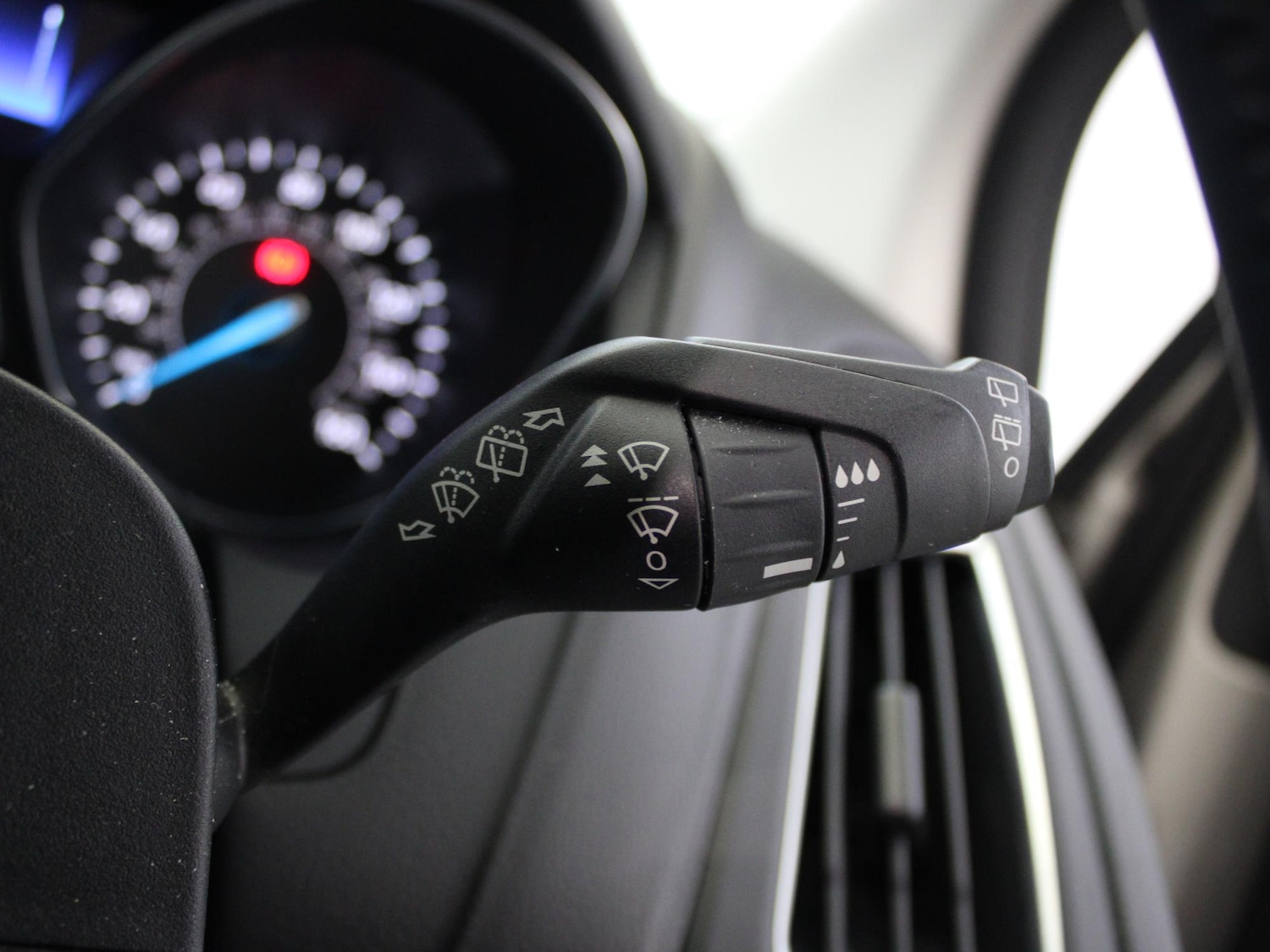 Used Ford Focus 2017 for sale - 76442660: Photo 30