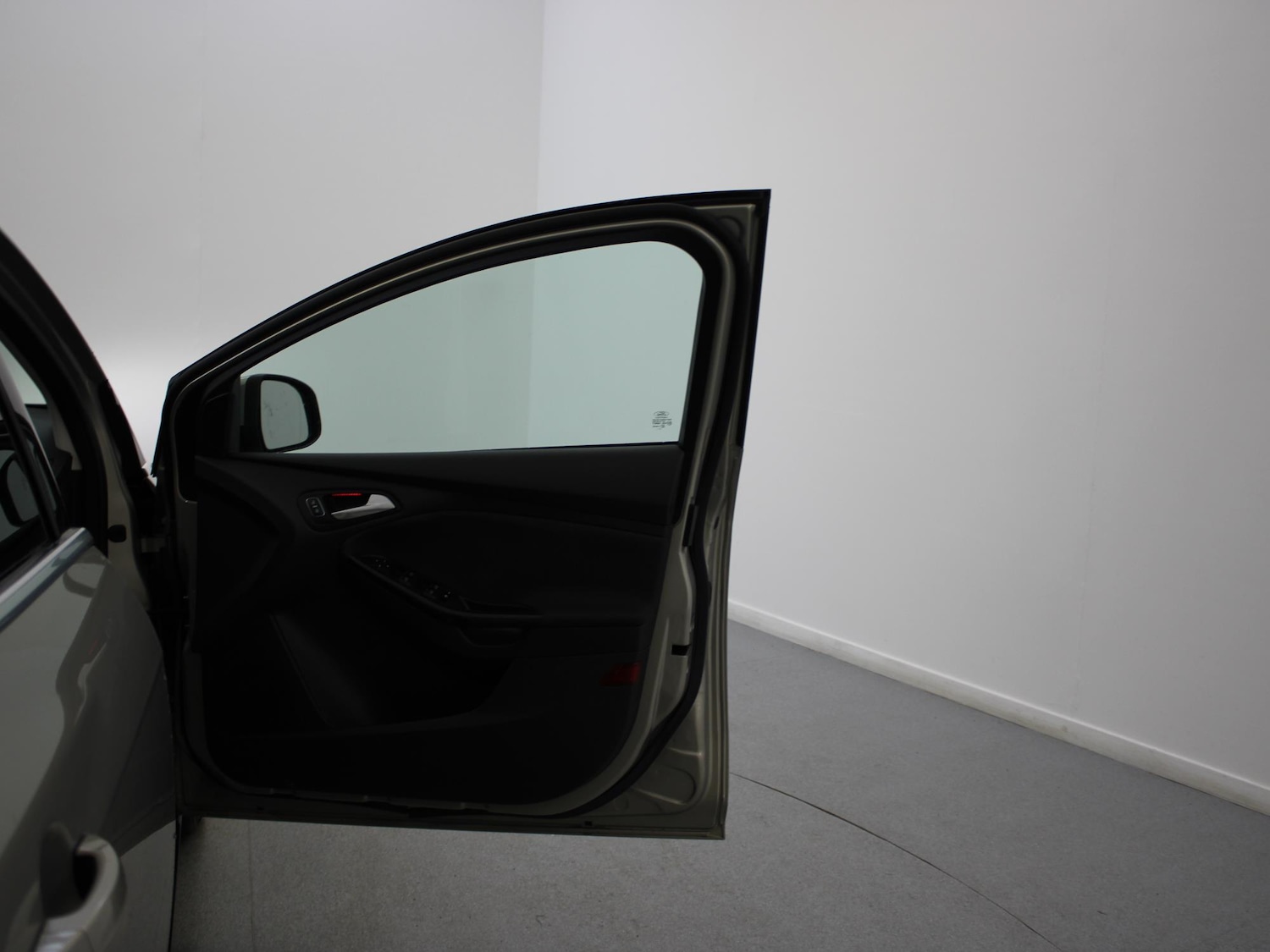 Used Ford Focus 2017 for sale - 76442660: Photo 32