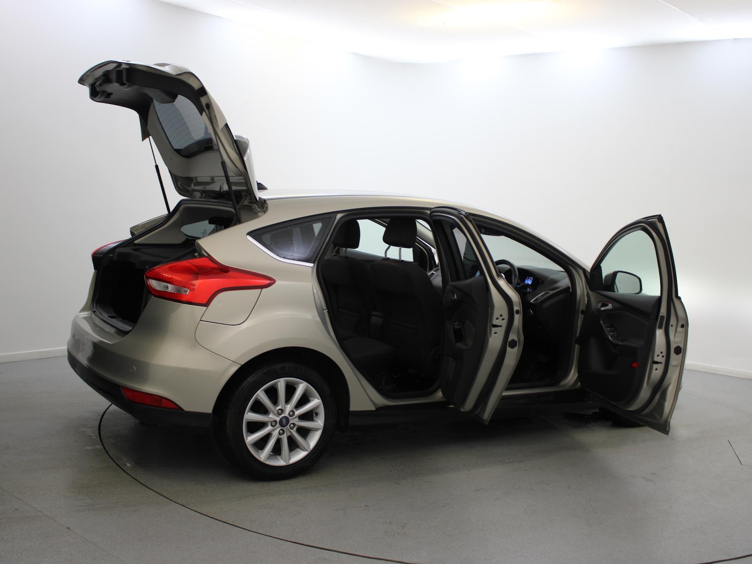 Used Ford Focus 2017 for sale - 76442660: Photo 36