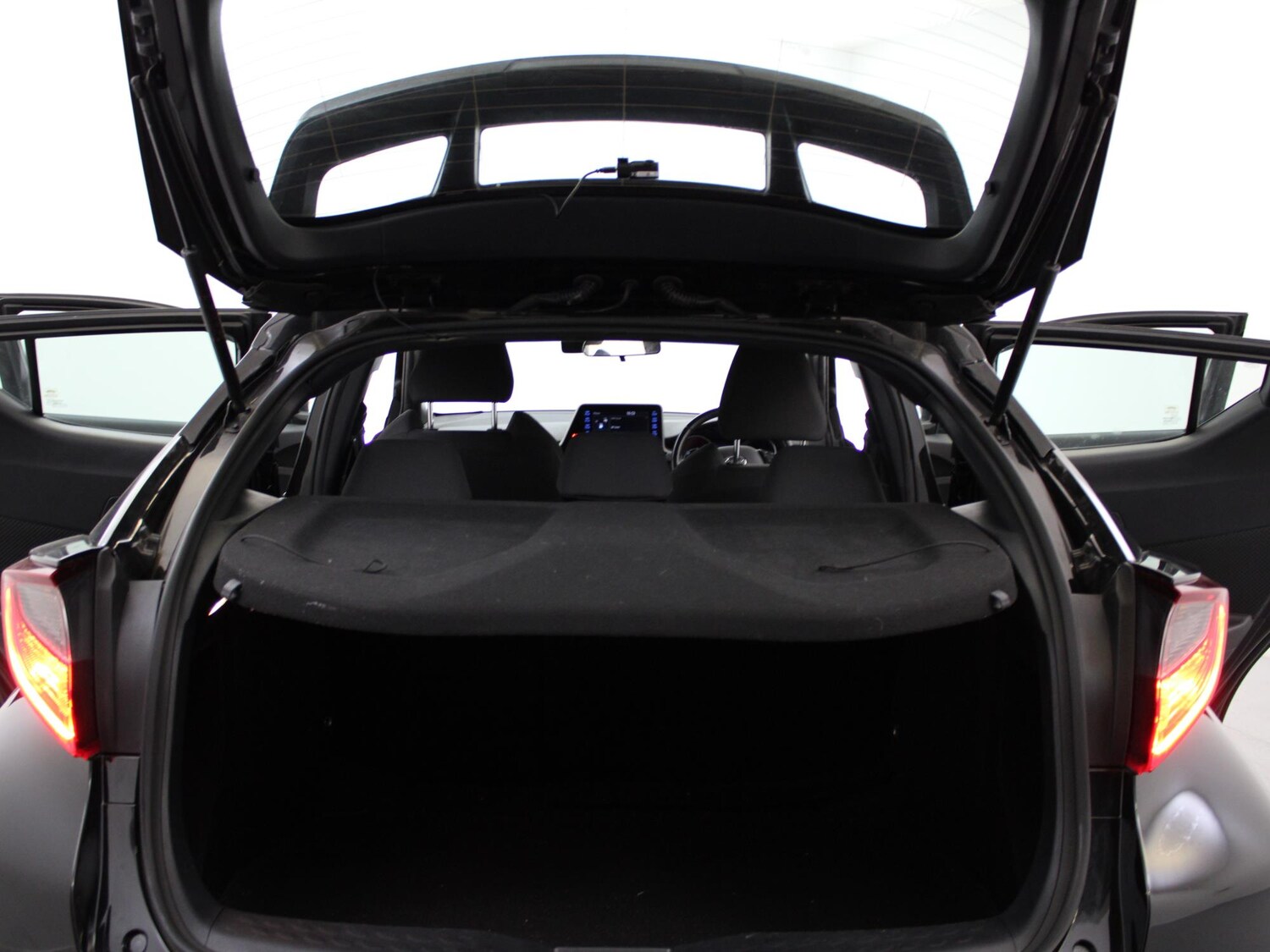 Used Toyota C-HR 2022 for sale - 76243695: Photo 34