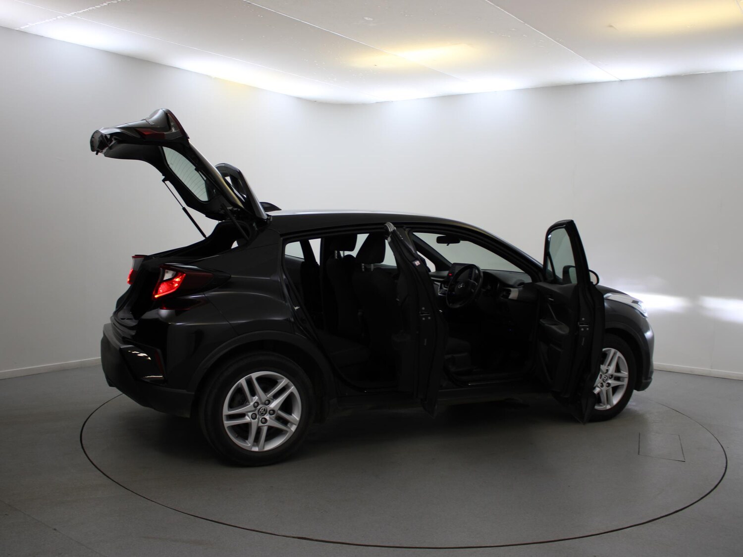 Used Toyota C-HR 2022 for sale - 76243695: Photo 35