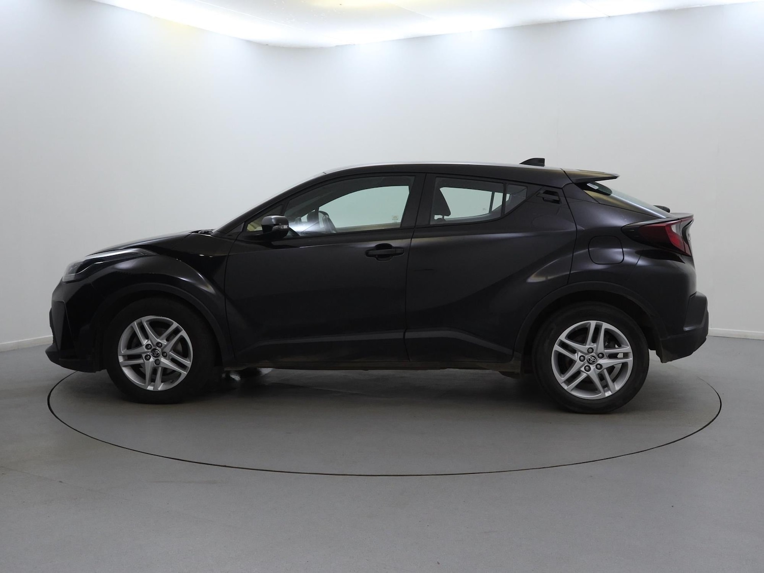 Used Toyota C-HR 2022 for sale - 76243695: Photo 4