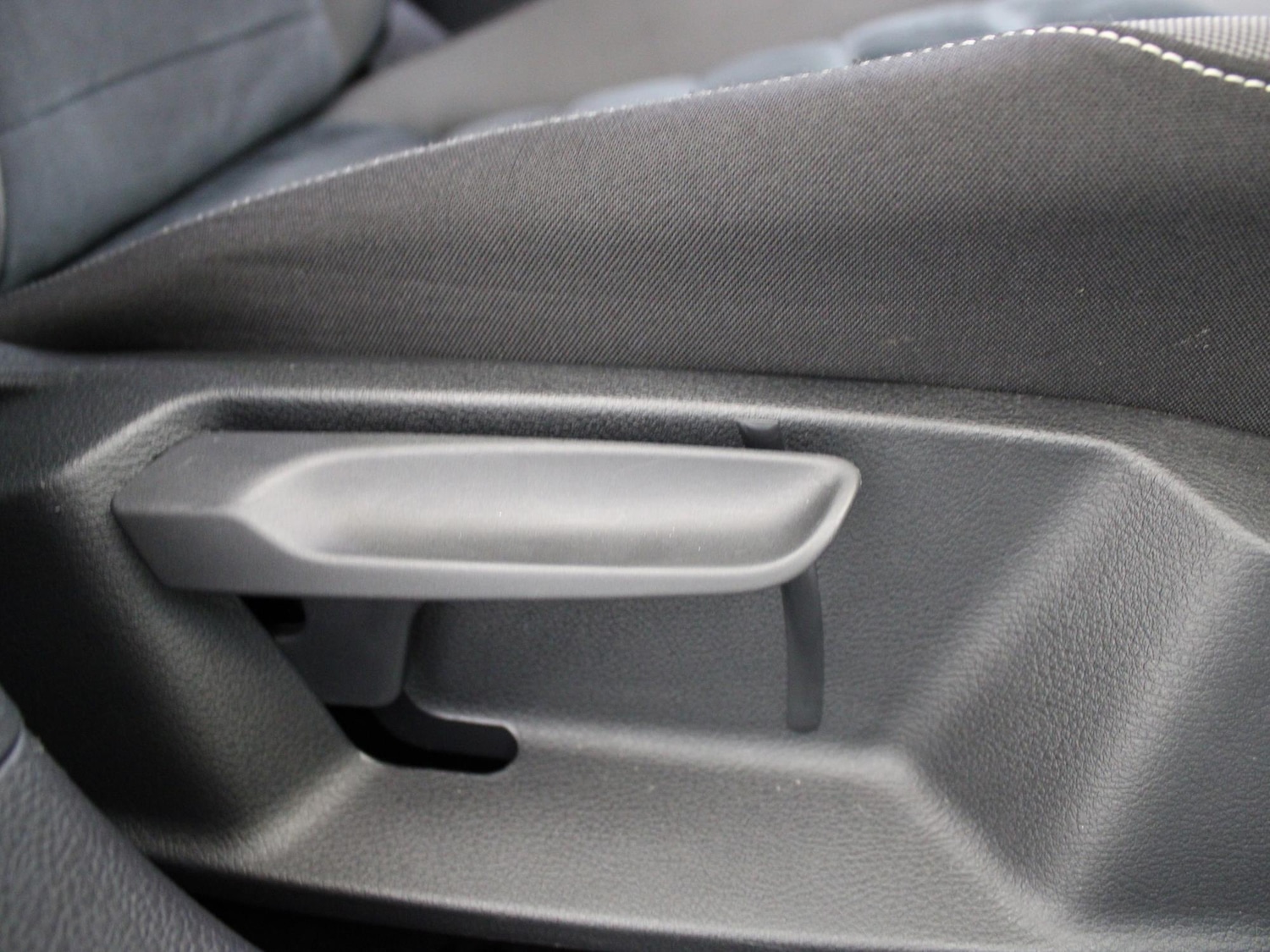 Used Volkswagen Golf 2016 for sale - 76503048: Photo 10