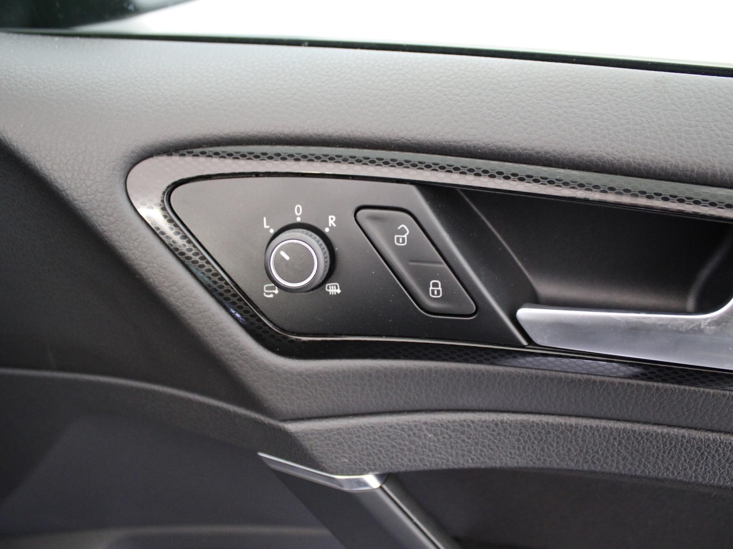 Used Volkswagen Golf 2016 for sale - 76503048: Photo 35