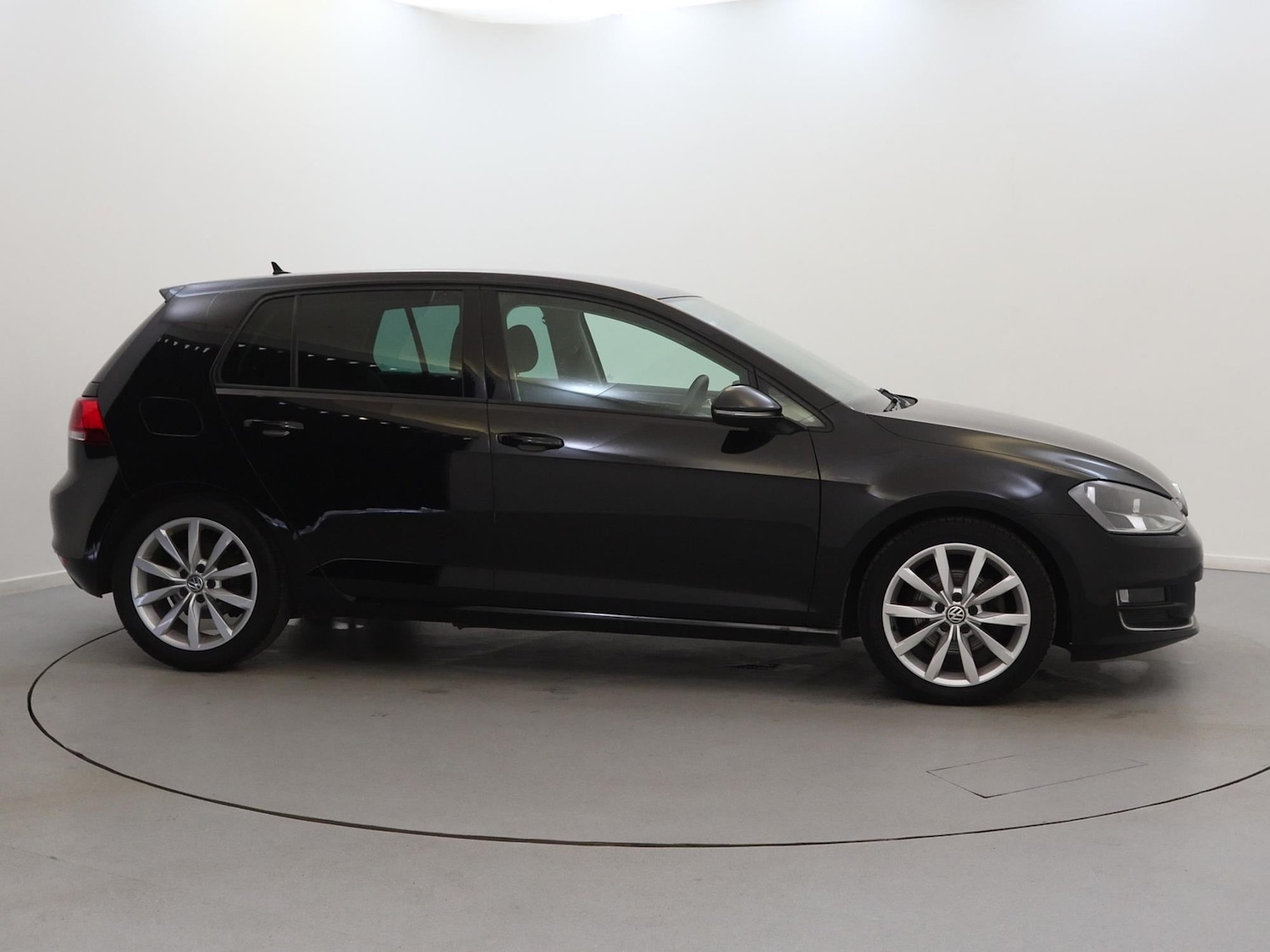 Used Volkswagen Golf 2016 for sale - 76503048: Photo 8