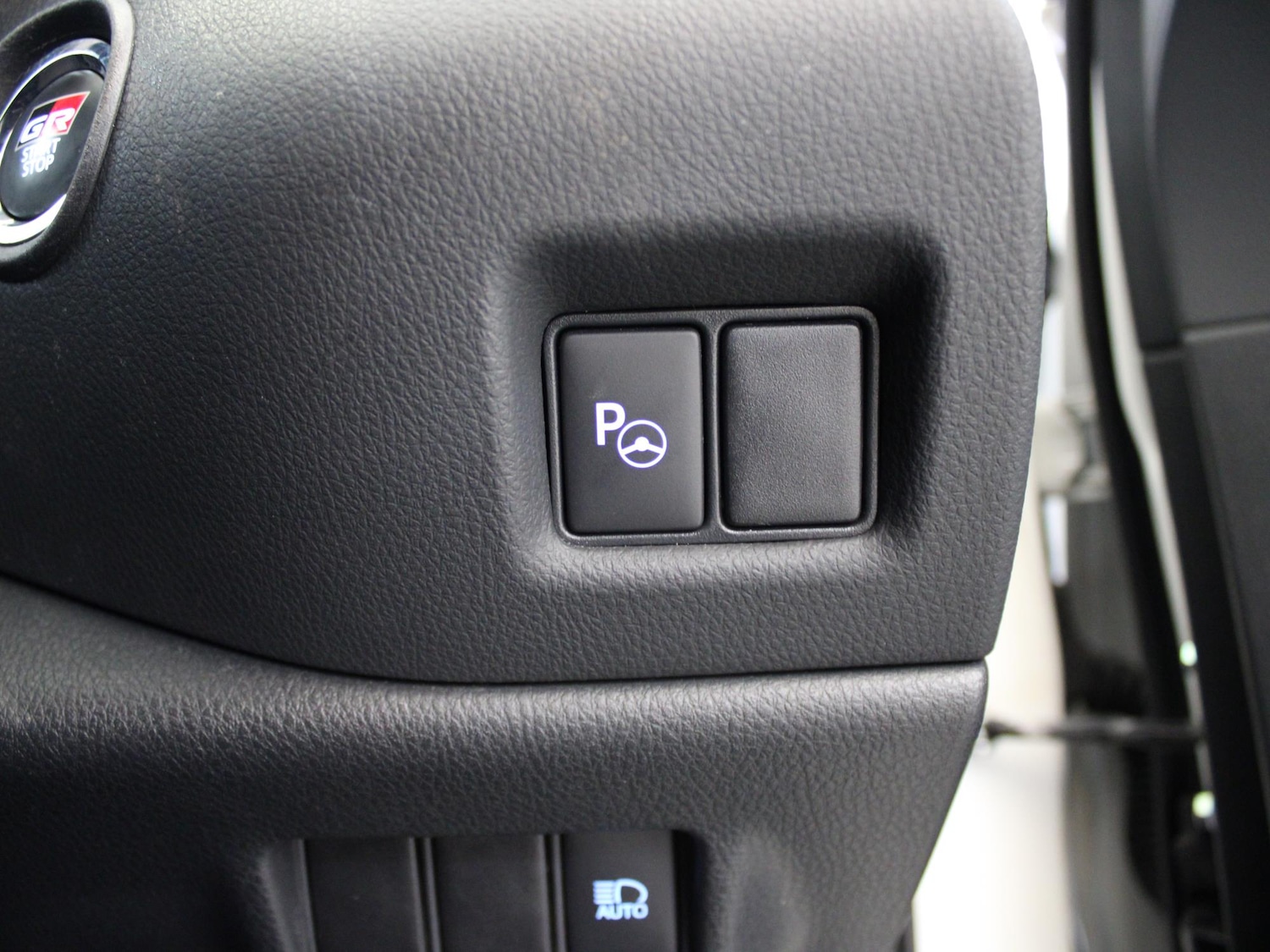 Used Toyota C-HR 2021 for sale - 77164614: Photo 36