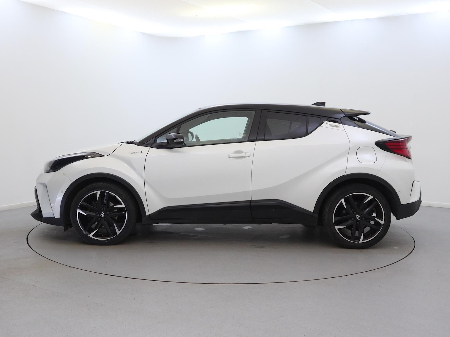 Used Toyota C-HR 2021 for sale - 77164614: Photo 4