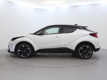 Used Toyota C-HR 2021 for sale - 77164614: Photo