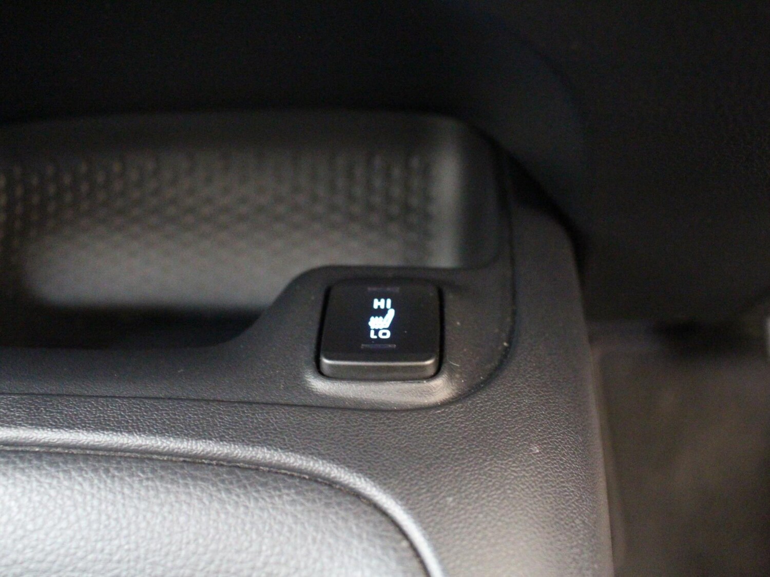 Used Toyota Corolla 2020 for sale - 77758351: Photo 32