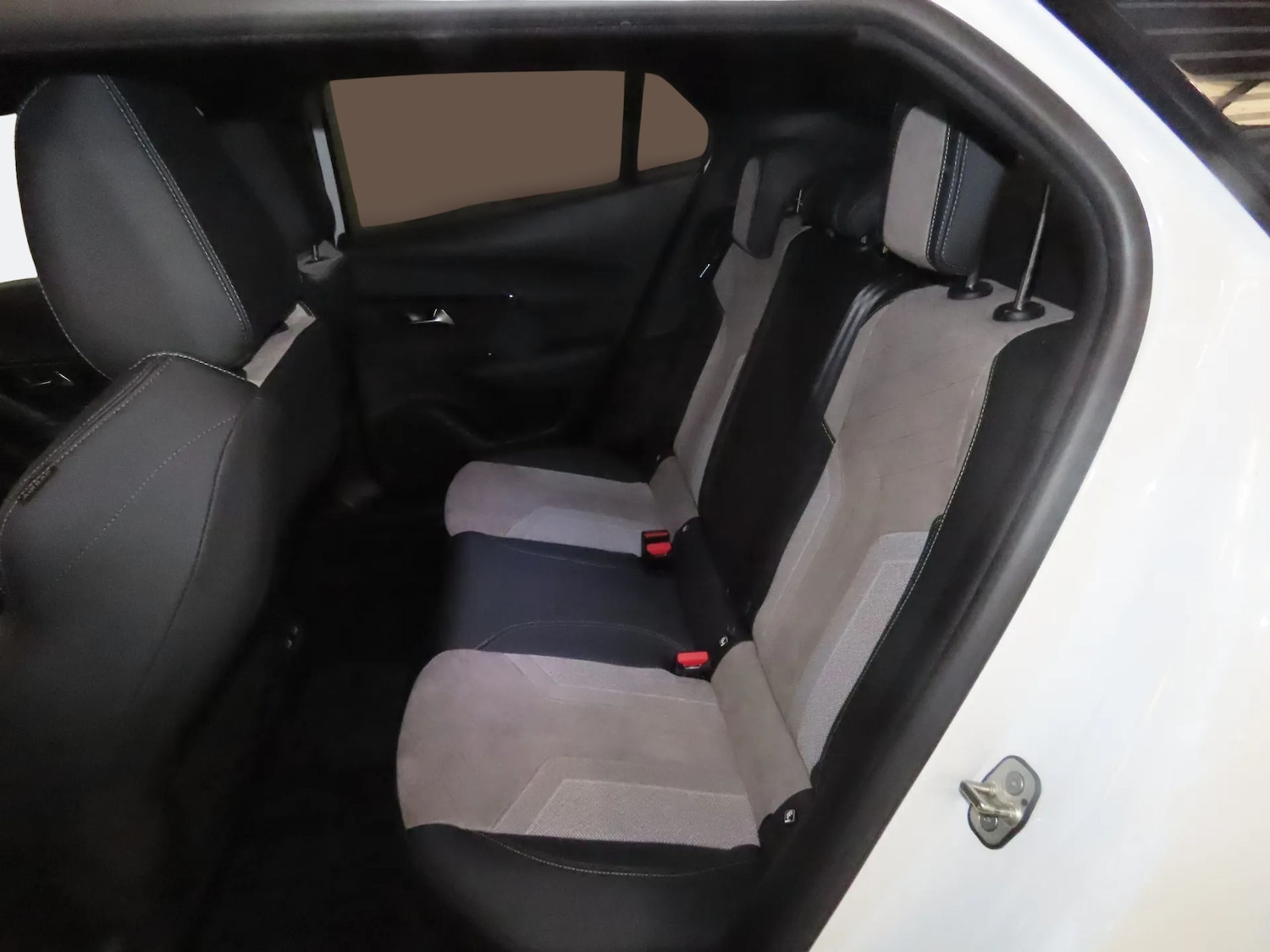 Used Peugeot 2008 2021 for sale - 76594444: Photo 7