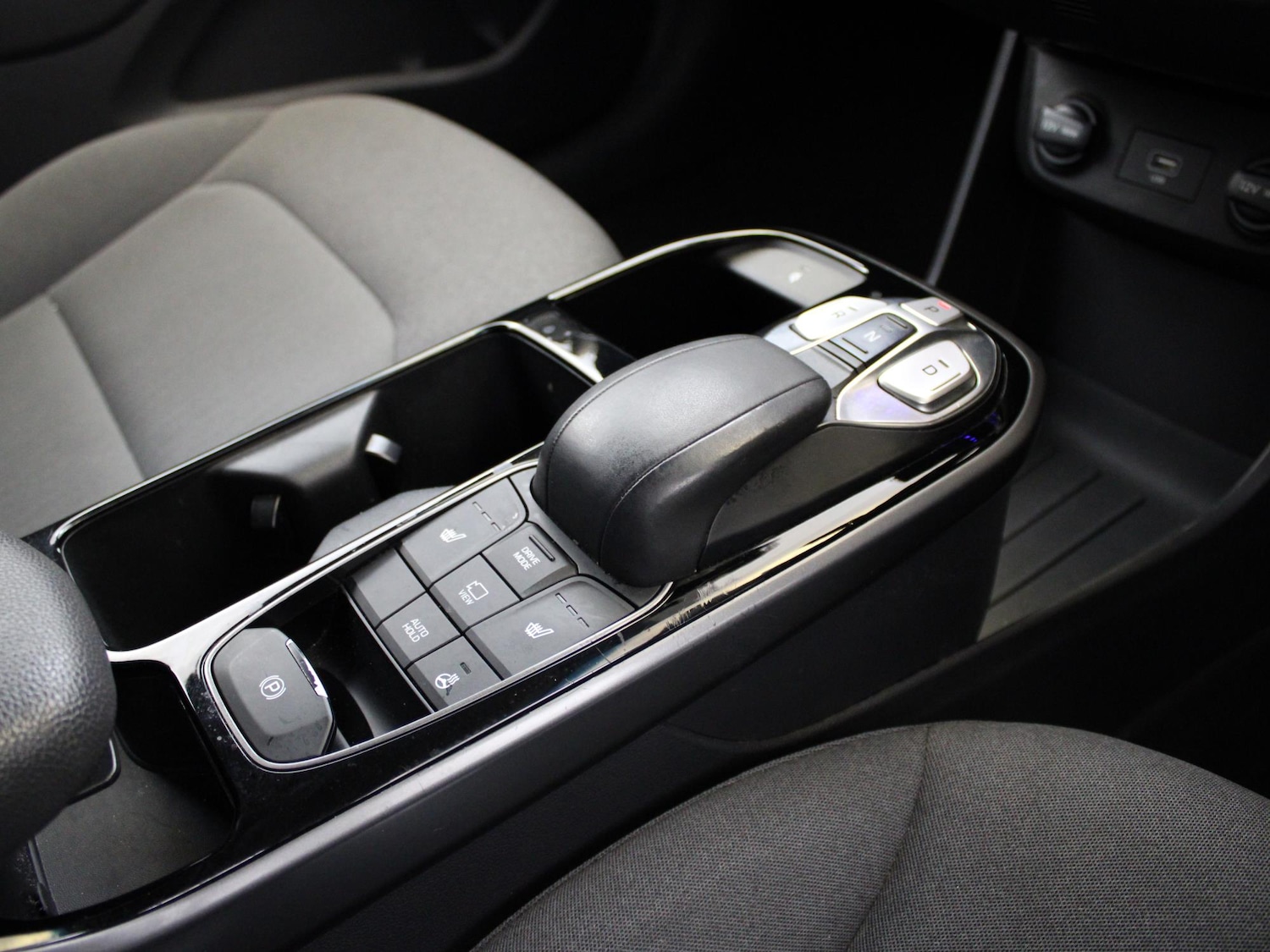 Used Hyundai IONIQ 2021 for sale - 76047339: Photo 32