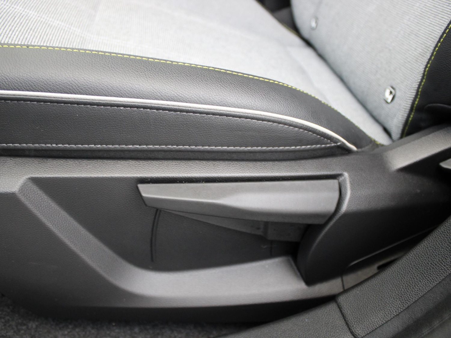 Used Renault Megane E Tech 2023 for sale - 76353285: Photo 10