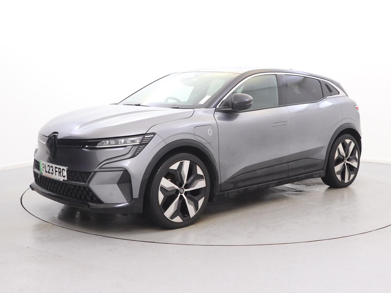 Used Renault Megane E Tech 2023 for sale - 76353285: Photo 3