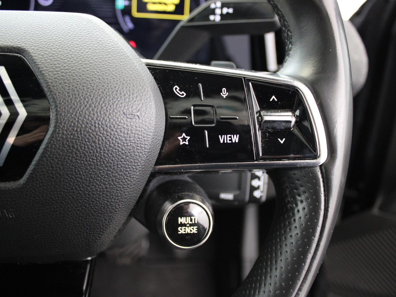 Used Renault Megane E Tech 2023 for sale - 76353285: Photo 33