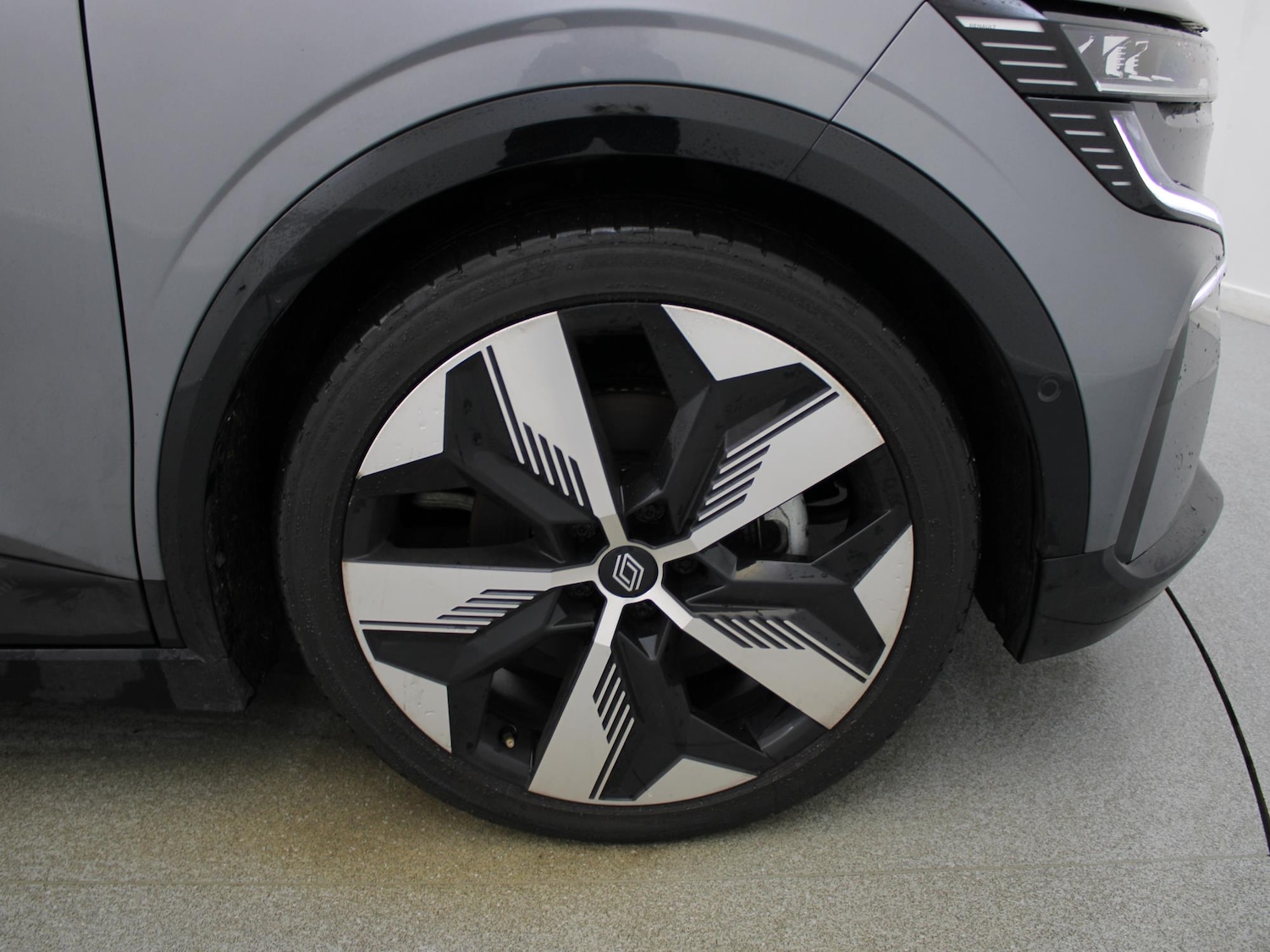 Used Renault Megane E Tech 2023 for sale - 76353285: Photo 42