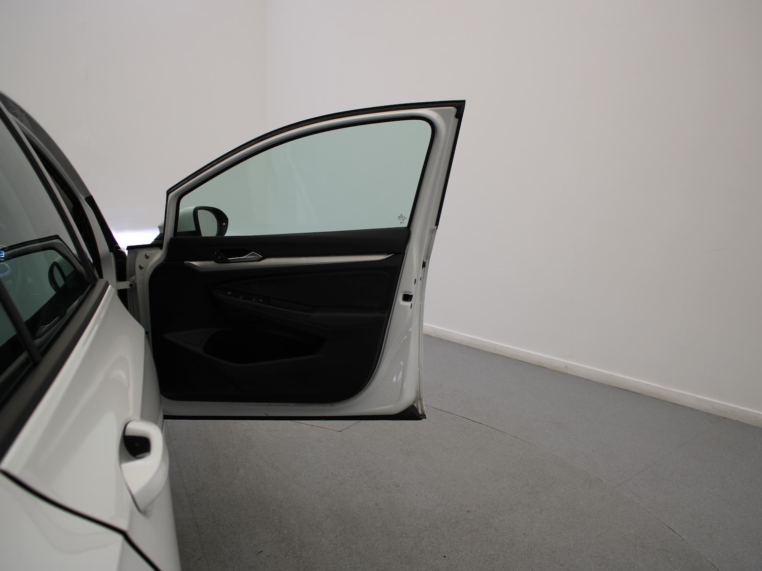 Used Volkswagen Golf 2024 for sale - 75461265: Photo 33