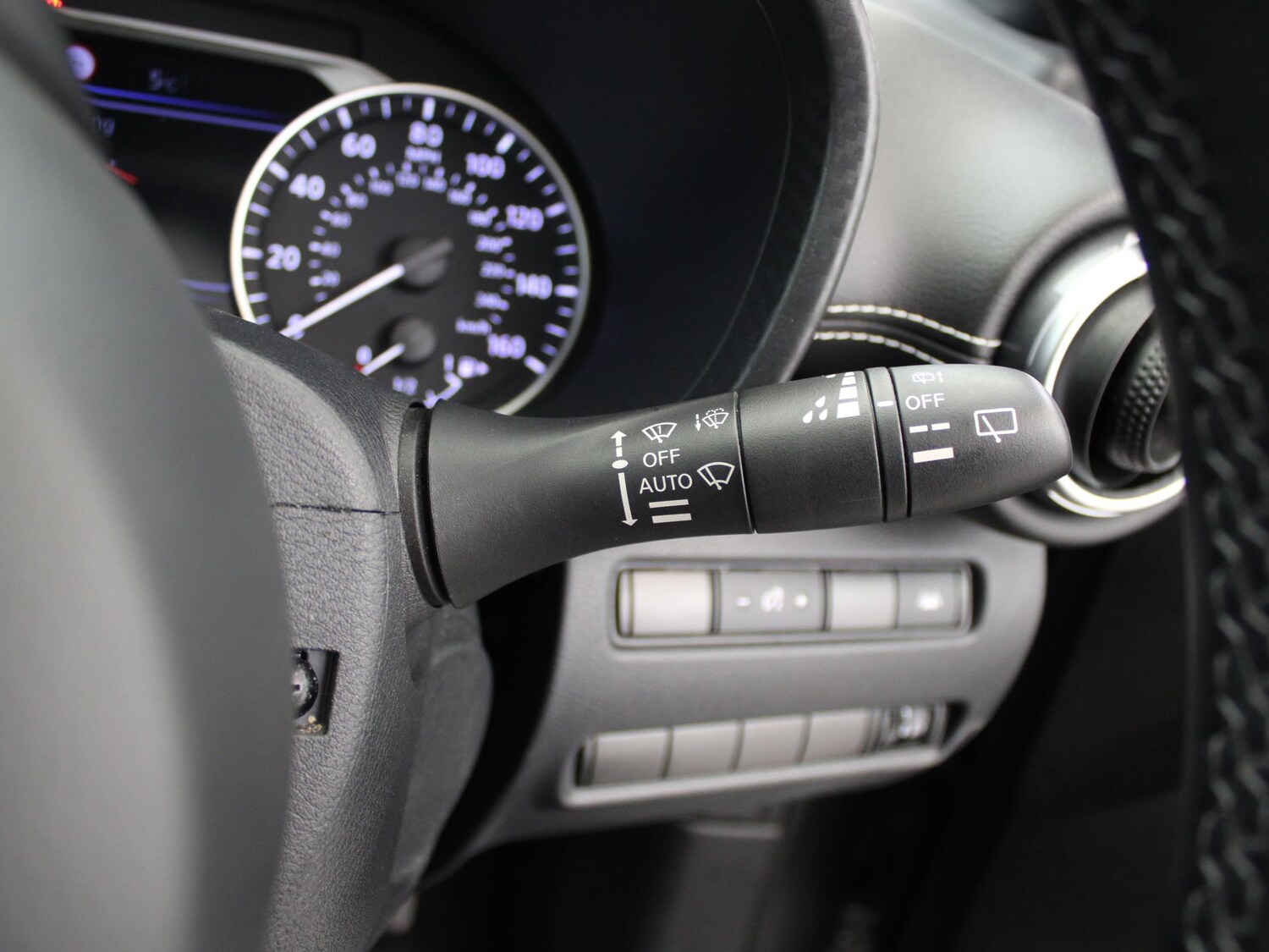 Used Nissan Juke 2023 for sale - 77742140: Photo 32