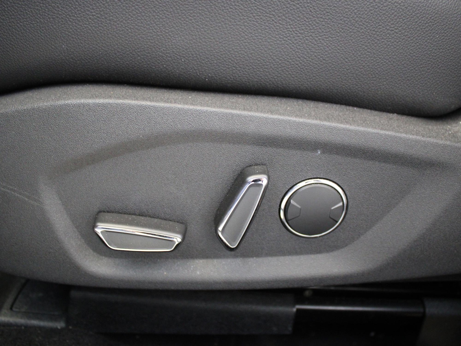 Used Ford Mondeo 2019 for sale - 76157925: Photo 12