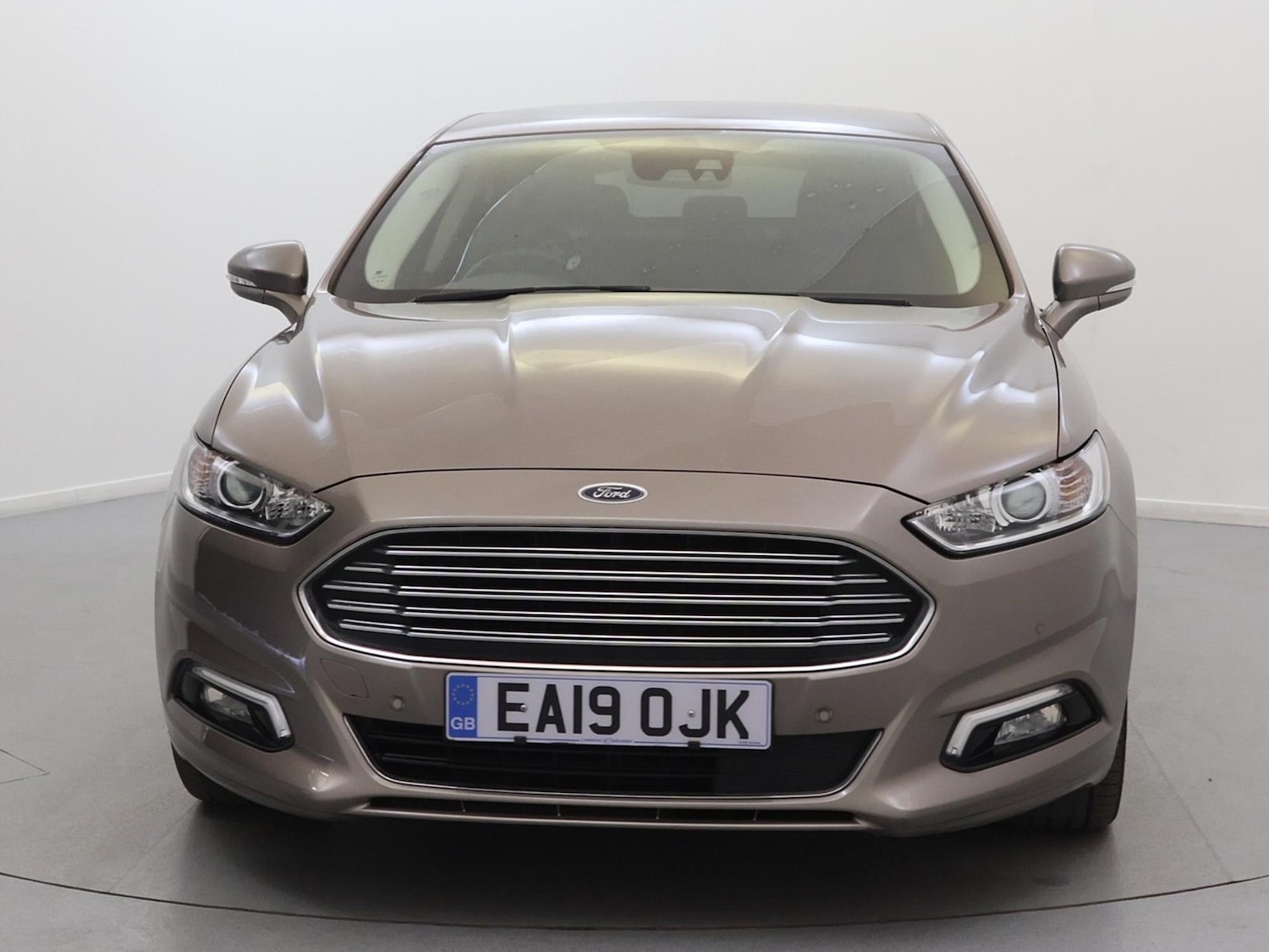 Used Ford Mondeo 2019 for sale - 76157925: Photo 2