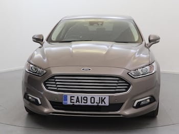 Used Ford Mondeo 2019 for sale - 76157925: Photo 2