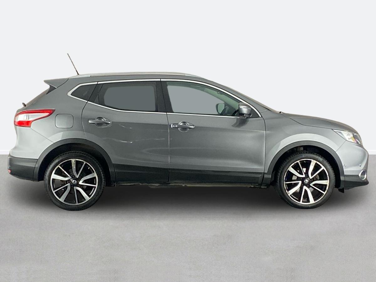 Used Nissan Qashqai 2016 for sale - 78177928: Photo 2