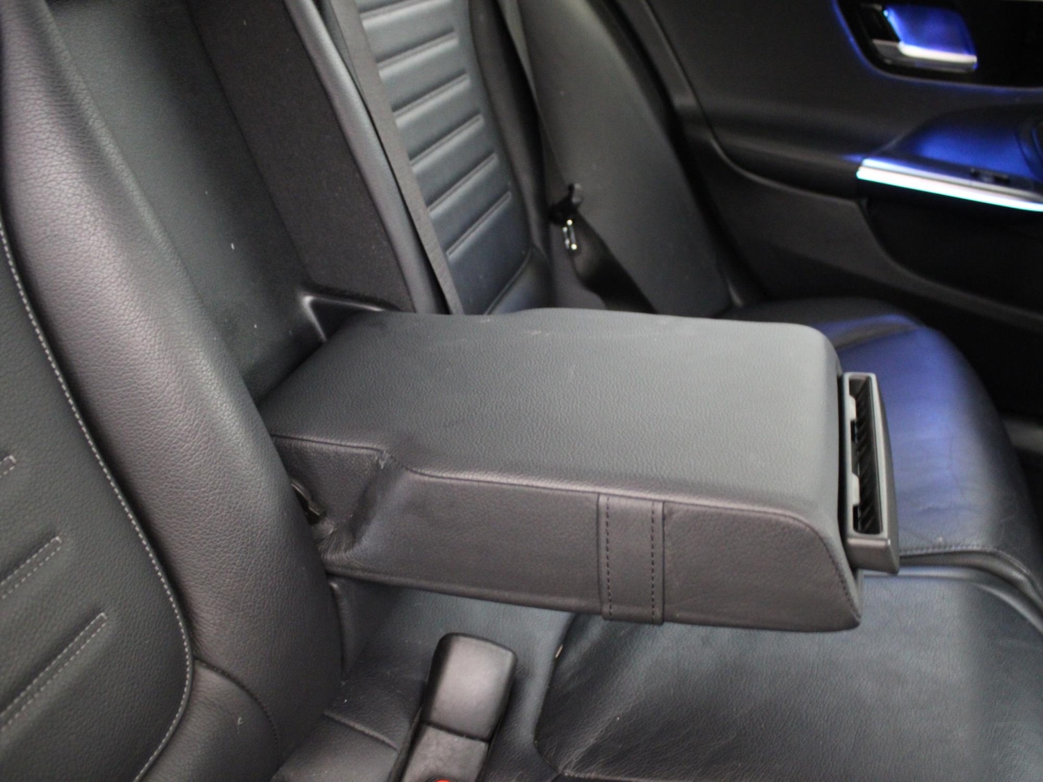 Used Mercedes-Benz C Class 2022 for sale - 75908874: Photo 14