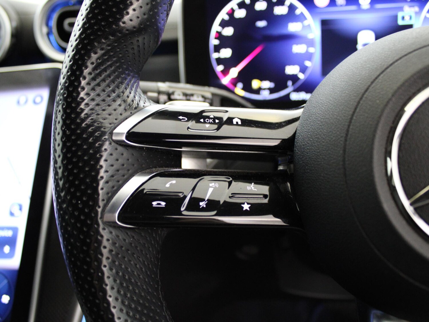 Used Mercedes-Benz C Class 2022 for sale - 75908874: Photo 37