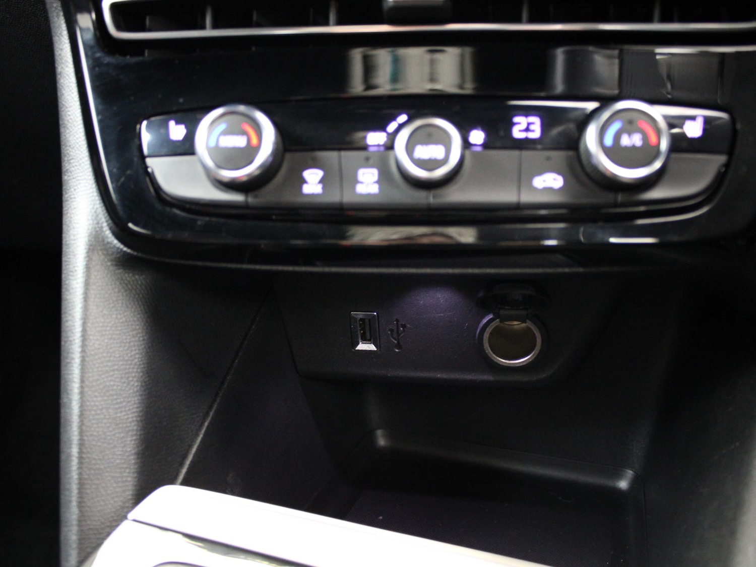 Used Vauxhall Mokka 2023 for sale - 77240064: Photo 29