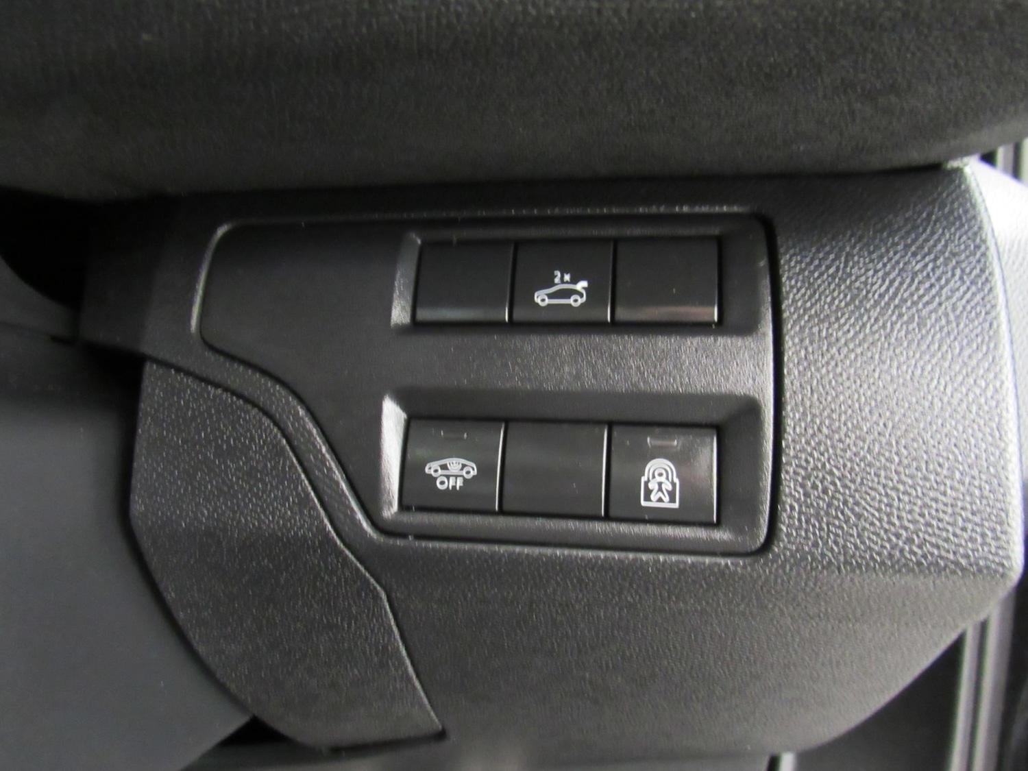 Used Peugeot 3008 2018 for sale - 77240074: Photo 26