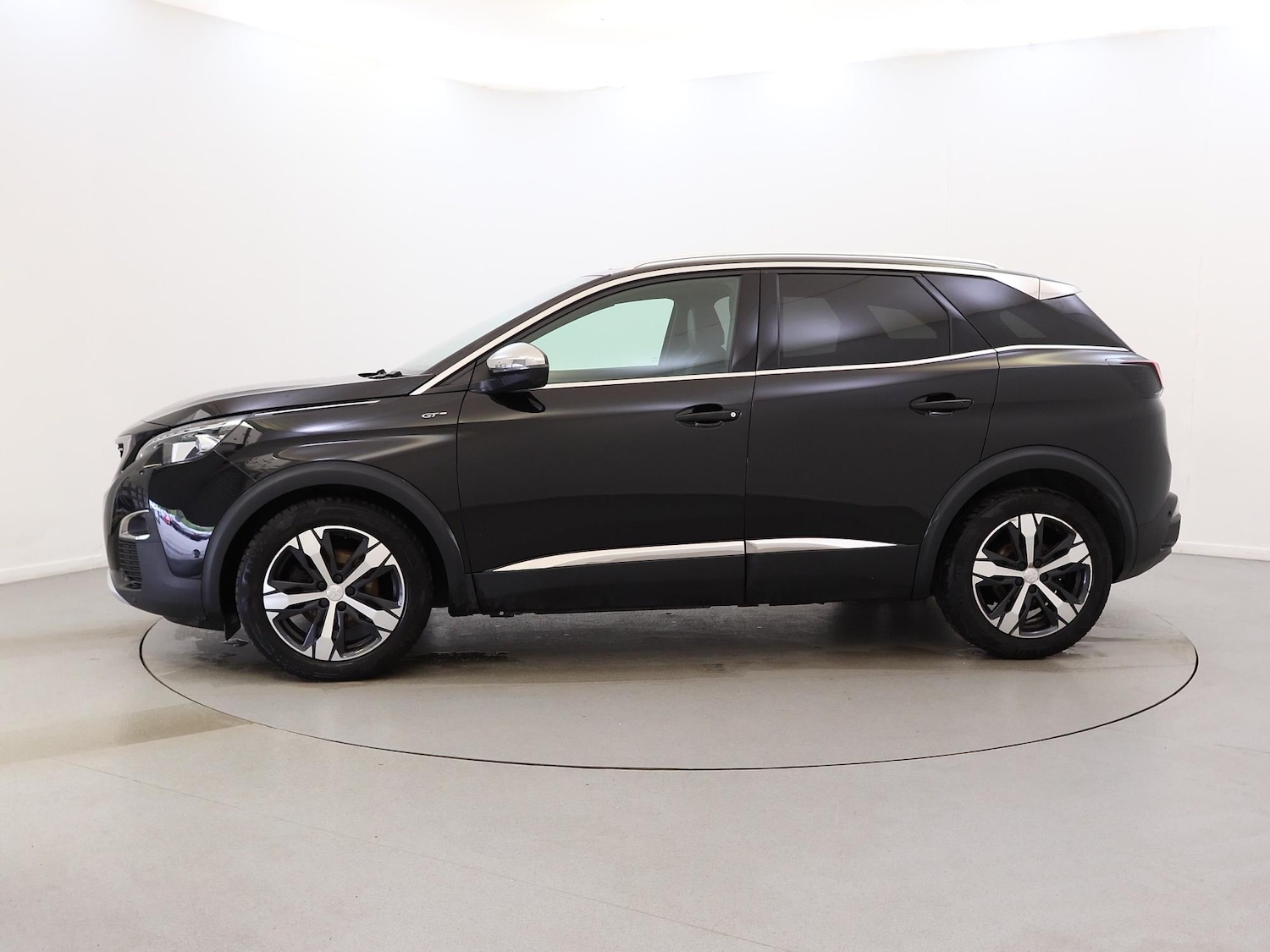 Used Peugeot 3008 2018 for sale - 77240074: Photo 4
