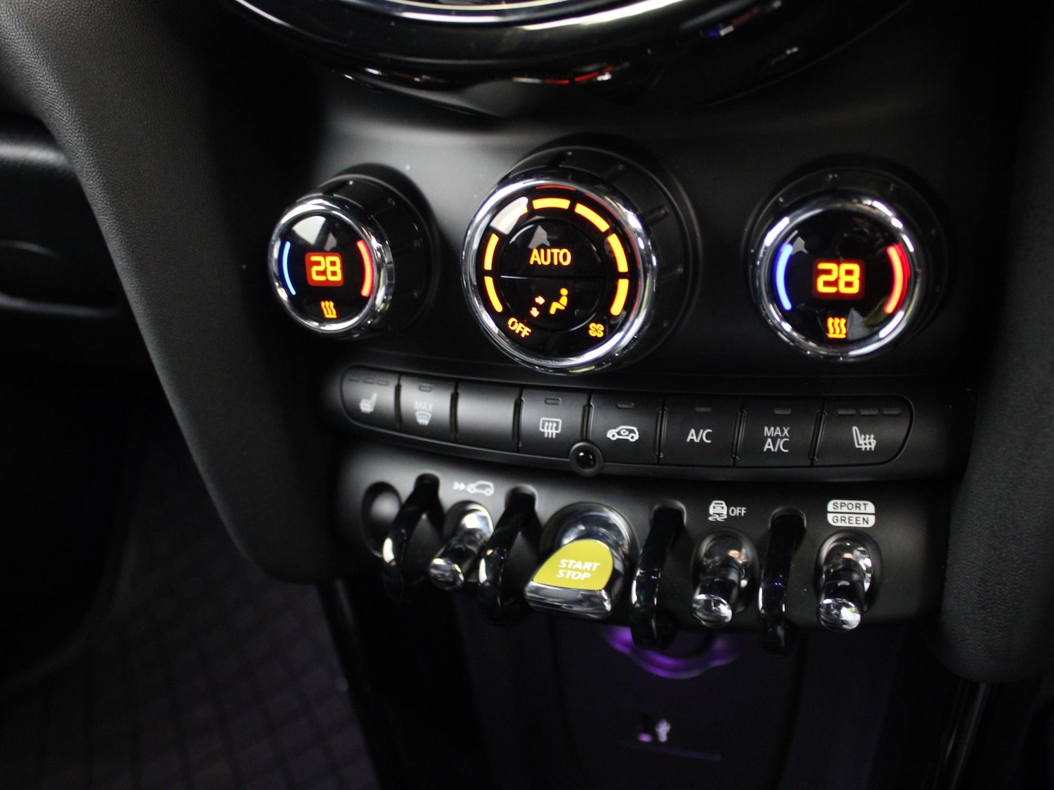 Used MINI Hatch 2023 for sale - 76515806: Photo 32