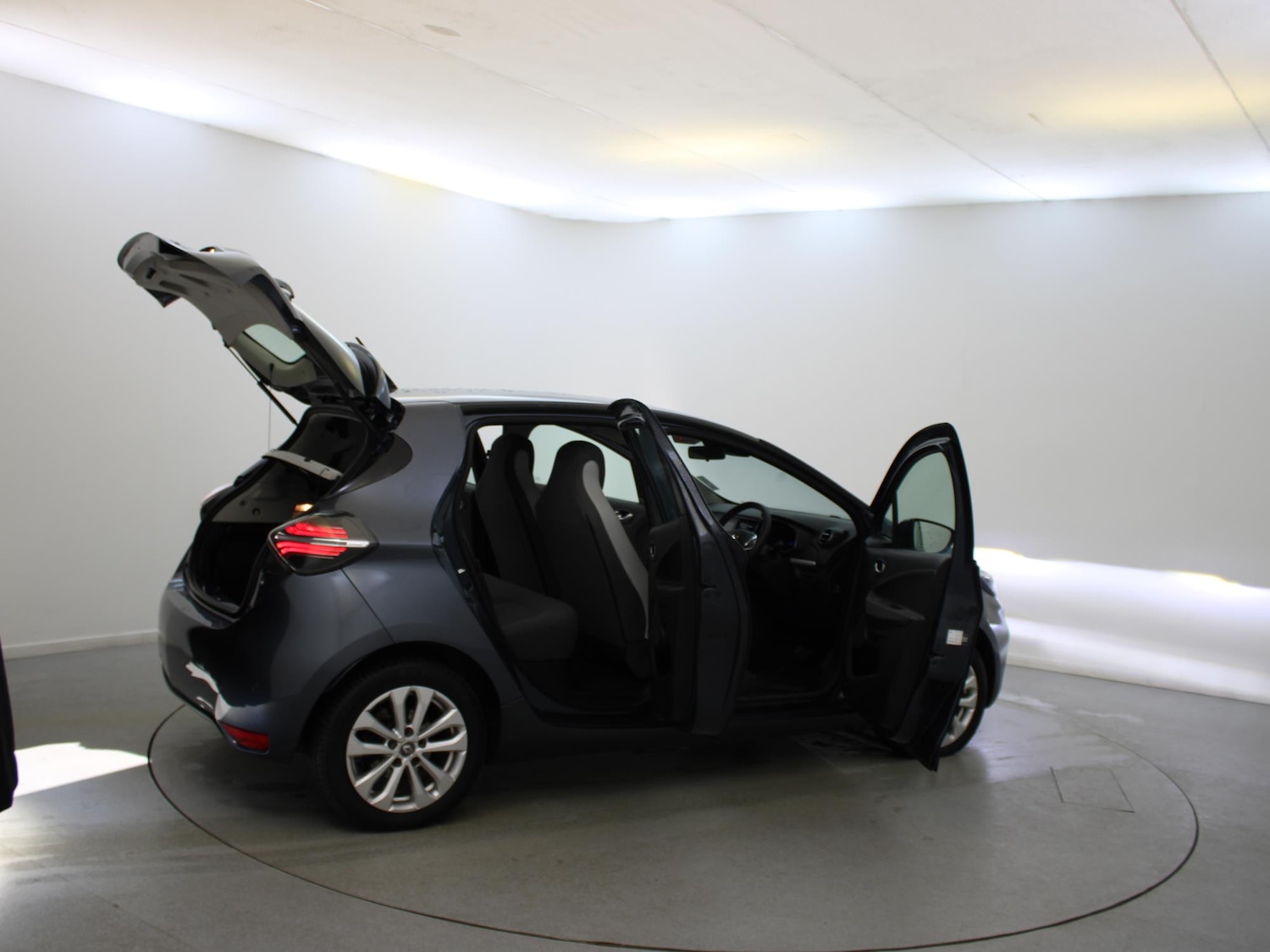 Used Renault Zoe 2021 for sale - 77206736: Photo 42