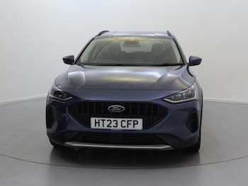 Used Ford Focus 2023 for sale - 75674185: Photo 2