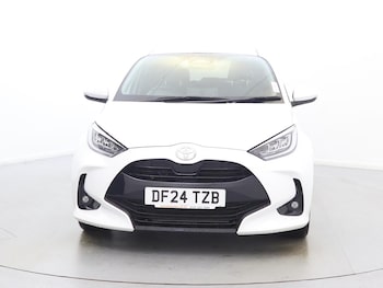 Used Toyota Yaris 2024 for sale - 76594420: Photo