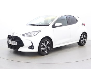 Used Toyota Yaris 2024 for sale - 76594420: Photo