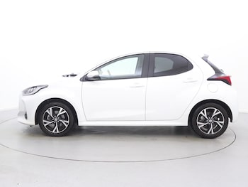 Used Toyota Yaris 2024 for sale - 76594420: Photo