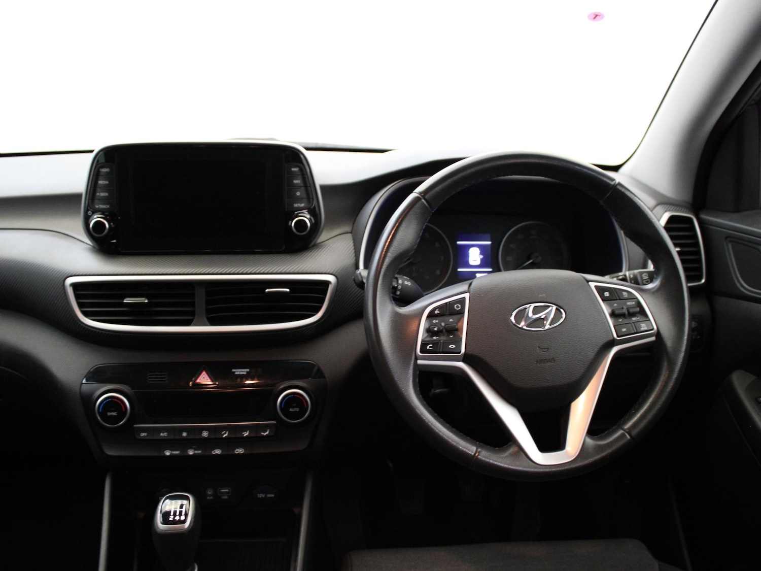 Used Hyundai TUCSON 2018 for sale - 76637082: Photo 11