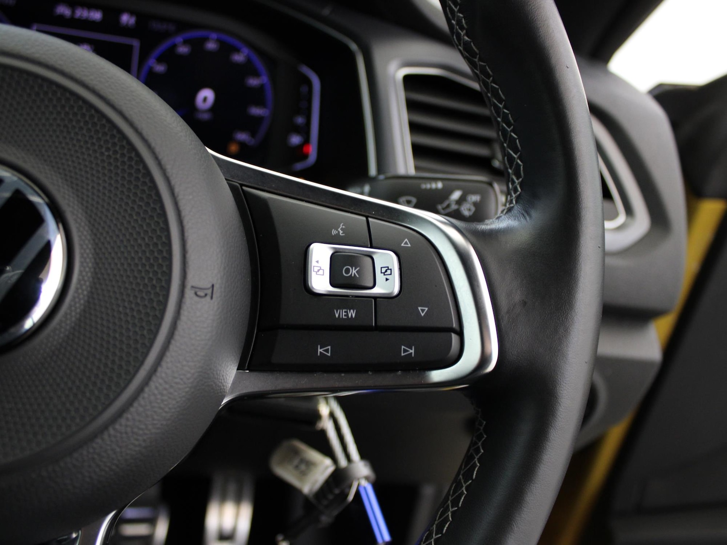 Used Volkswagen T-Roc 2020 for sale - 76016357: Photo 33