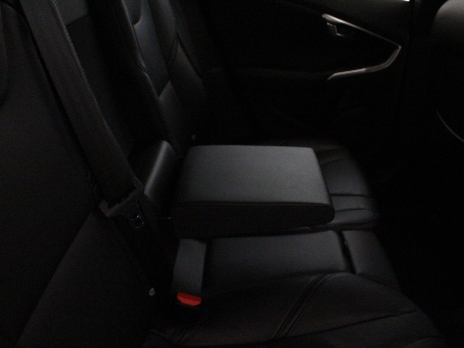 Used Volvo V40 2018 for sale - 76755390: Photo 13