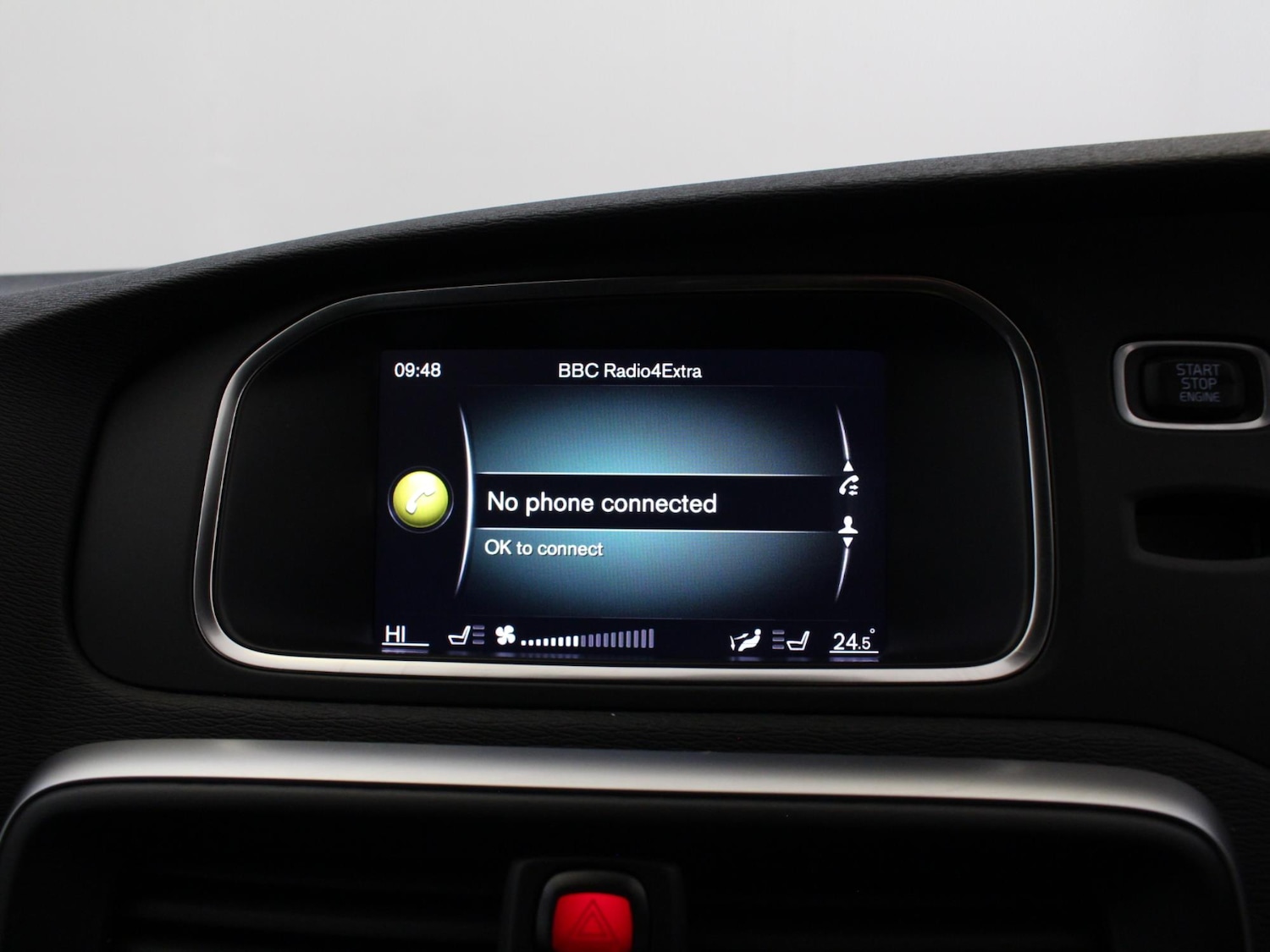 Used Volvo V40 2018 for sale - 76755390: Photo 19