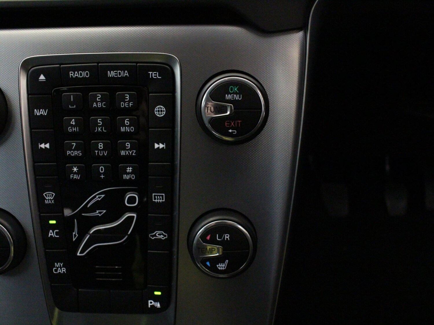 Used Volvo V40 2018 for sale - 76755390: Photo 26