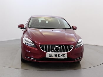 Used Volvo V40 2018 for sale - 76755390: Photo
