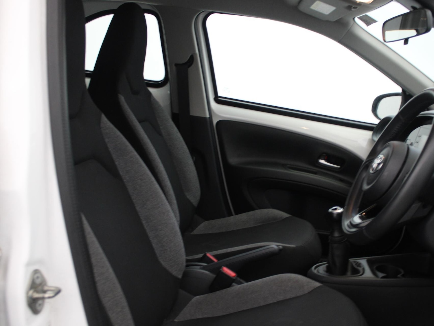 Used Toyota Aygo X 2022 for sale - 76502909: Photo 9