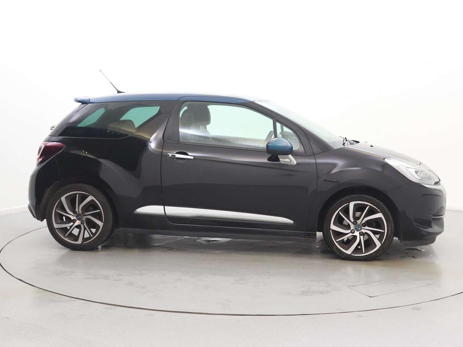 Used DS Automobiles DS 3 2016 for sale - 77099670: Photo 8