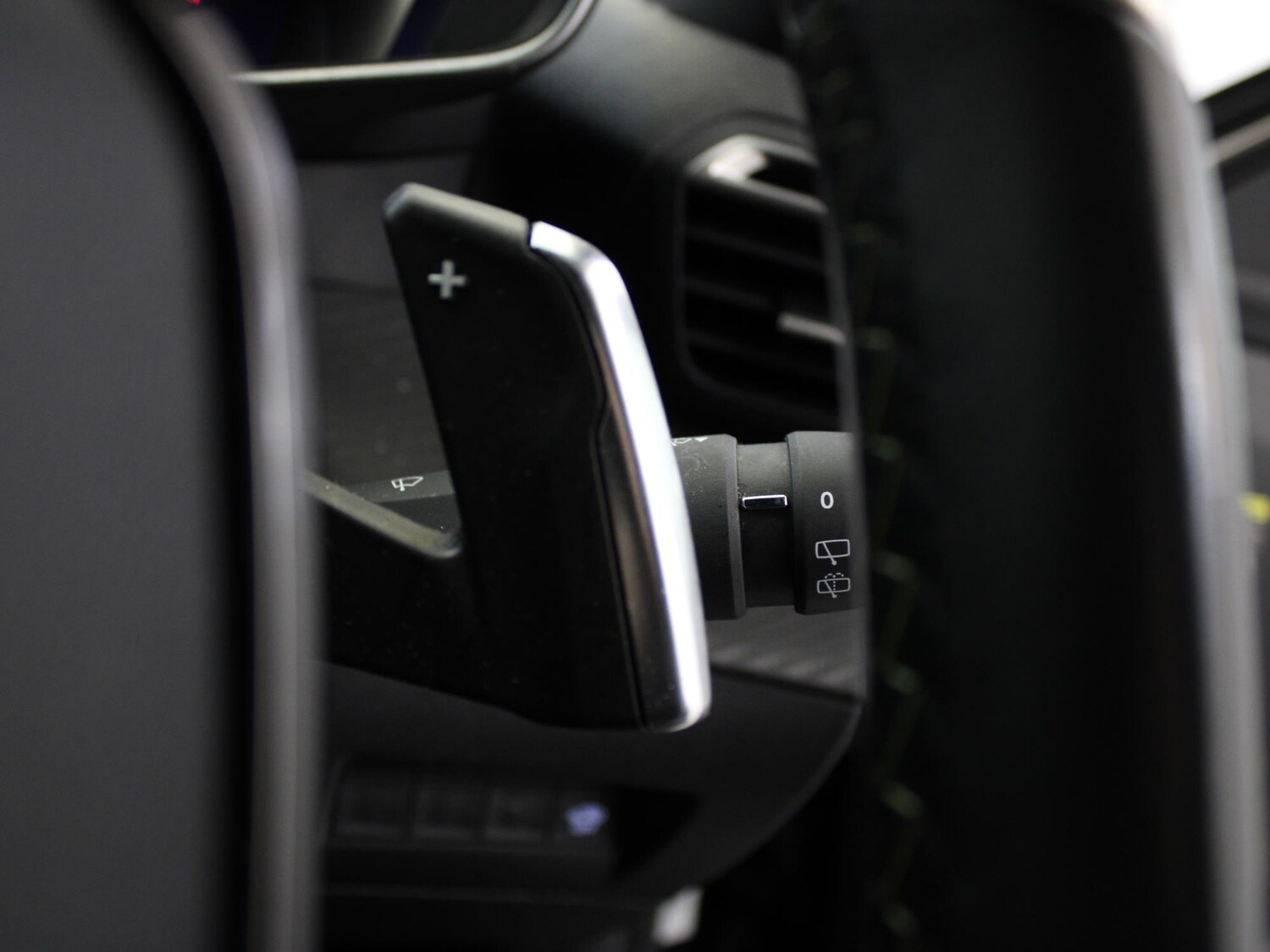 Used Peugeot 2008 2024 for sale - 76016390: Photo 30